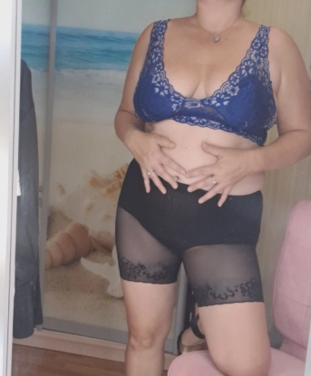 Встречи со мной - это настоящее наслаждение, я помогу тебе расслабиться и забыть обо всех заботах. У меня очень разнообразные услуги, которые подойдут даже самым требовательным мужчинам. Люблю экспериментировать и приносить удовольствие, готова исполнить твои самые сокровенные фантазии. У меня много положительных отзывов, ты можешь узнать о них на моей странице. Смотрите мои фото - они соответствуют реальности. Жду тебя, чтобы оживить все твои самые смелые мечты. 😘🔥 10266, 37 лет